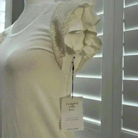 Stella & Dot Ruffle  Sleeve T-Shirt - Picture 3 of 4